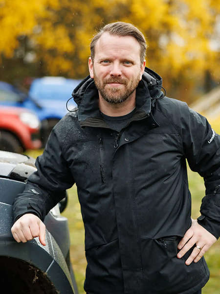 Daniel P Pettersson