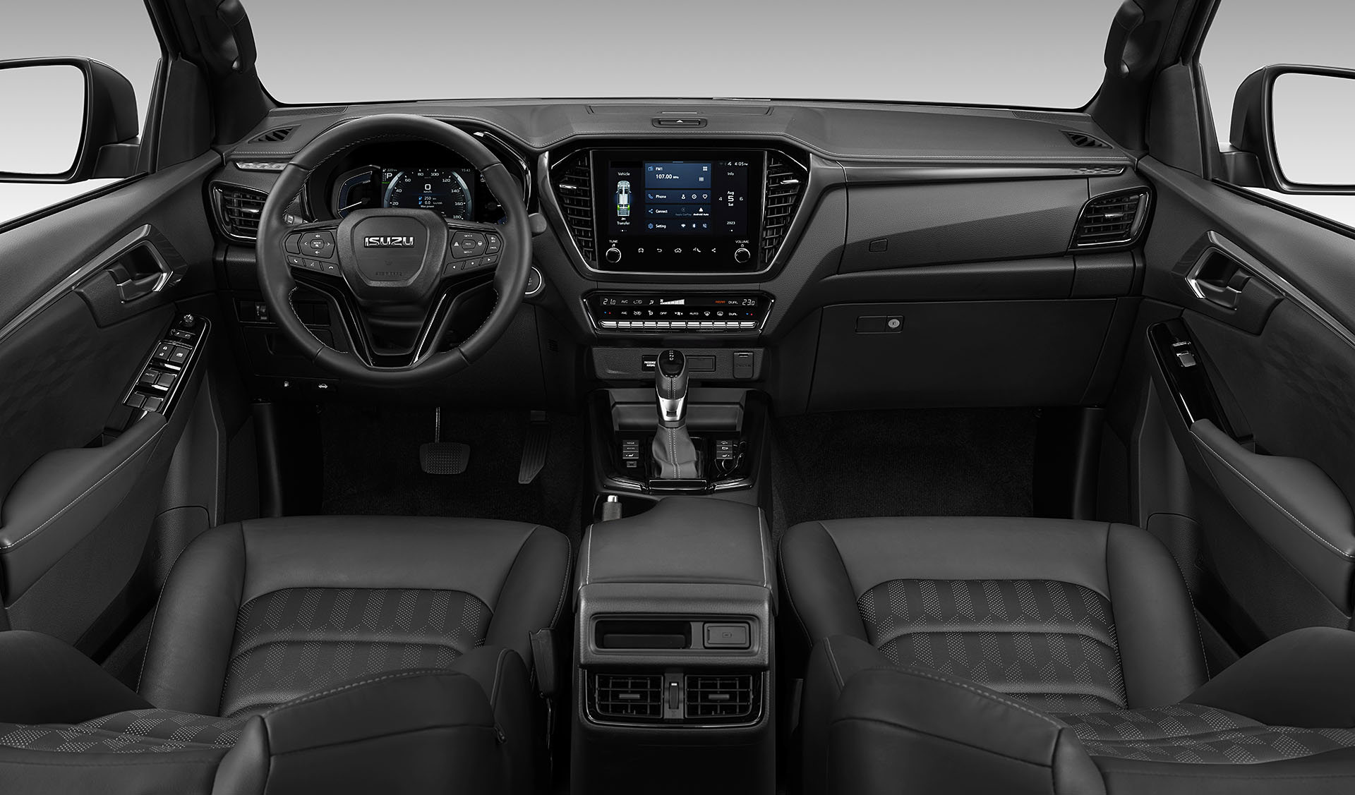 Interiören i Isuzu D-Max BEV – modern förarmiljö med tydlig layout och eldriftsspecifika detaljer.