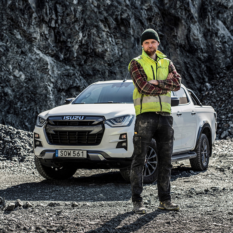 Nils Berg. Bergsprängare över 1800 sprängningar sedan 2008.